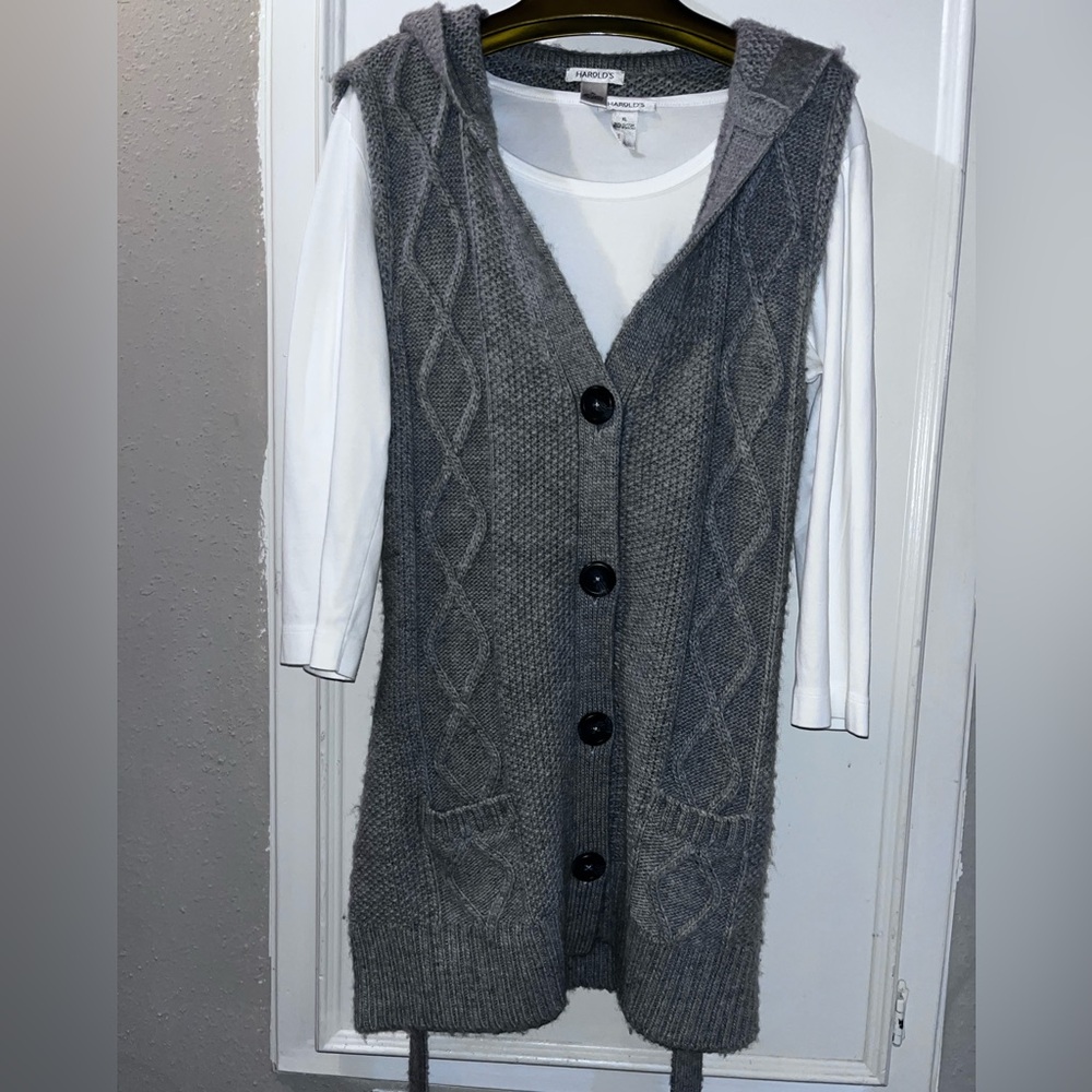 Harold’s Grey Hooded Sweater Vest with White, 3/4 sleeve T-shirt both size XL